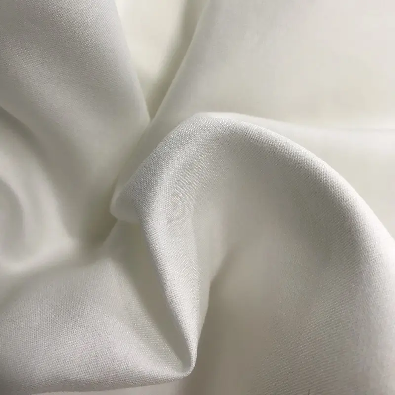 精梳棉与莫代尔纤维混纺色纺纱线中