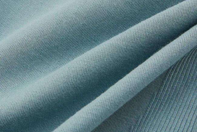 服装衣物里的聚酯纤维是什么面料